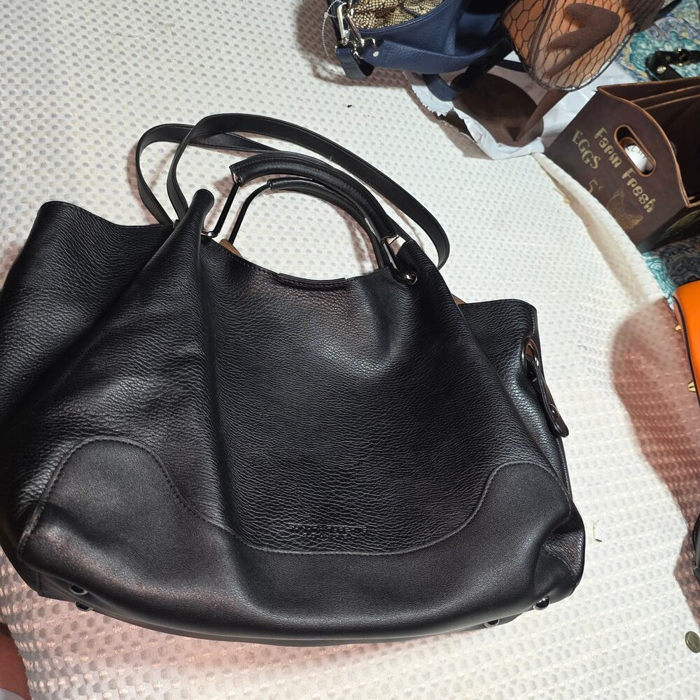 SONDRA ROBERTS XL VEGAN LEATHER SQUARED TOTE WITH CROSSBODY STRAP INCLUDED